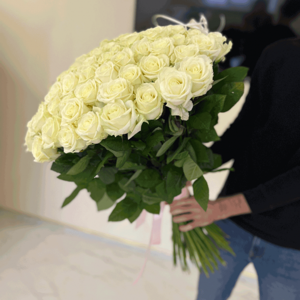 101 белая роза, лента в Приморском