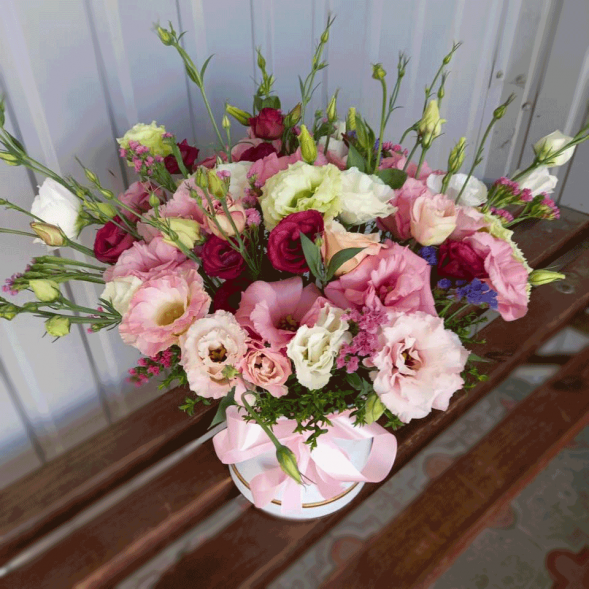 Эустом в шляпной коробке в Приморском