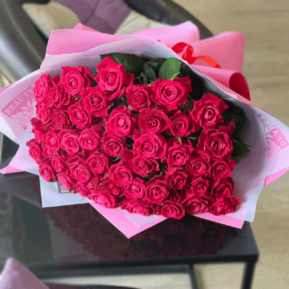 51 розовая роза в Приморском