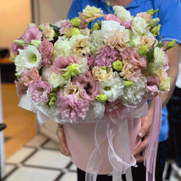 Композиция в коробке "Шарм" в Приморском