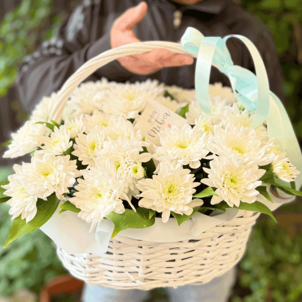 Композиция в корзине "Блеск цветов" в Приморском