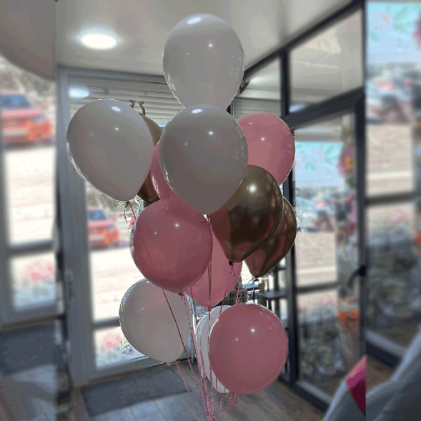 Фонтан из 15 гелиевых шариков микс в Приморском