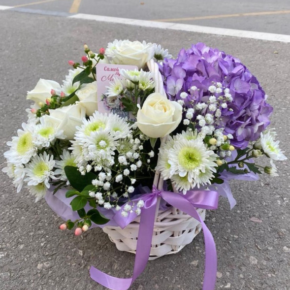 Композиция в корзине «Фиолетовый рай» в Приморском